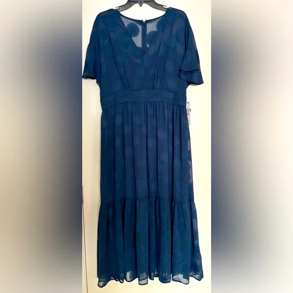 Maggy London | Dresses | Maggie London Midi Dress Wblue Flutter Sleeves |  Poshmark